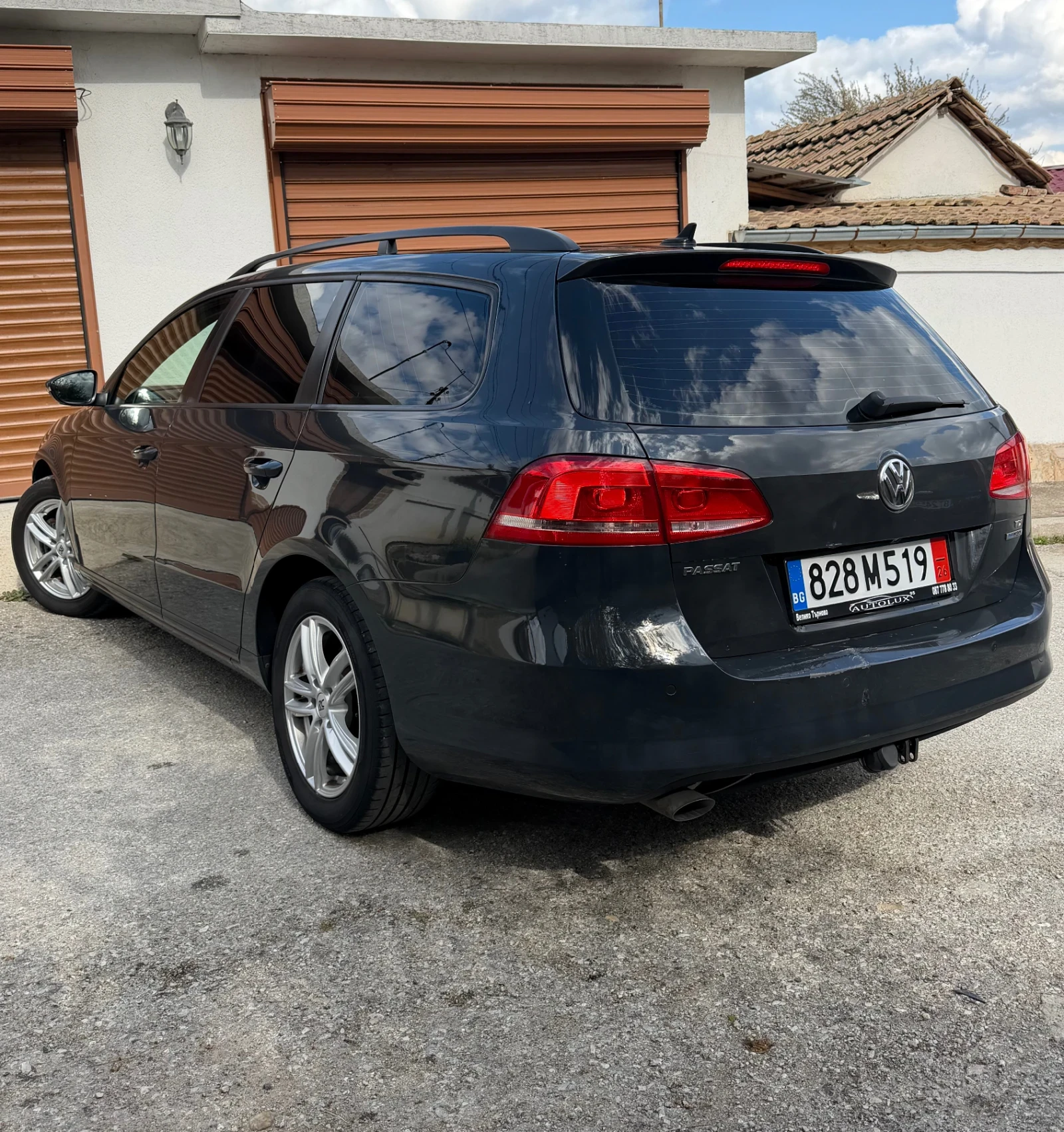 VW Passat 1.6 TDI , снимка 4 - Автомобили и джипове - 54592295