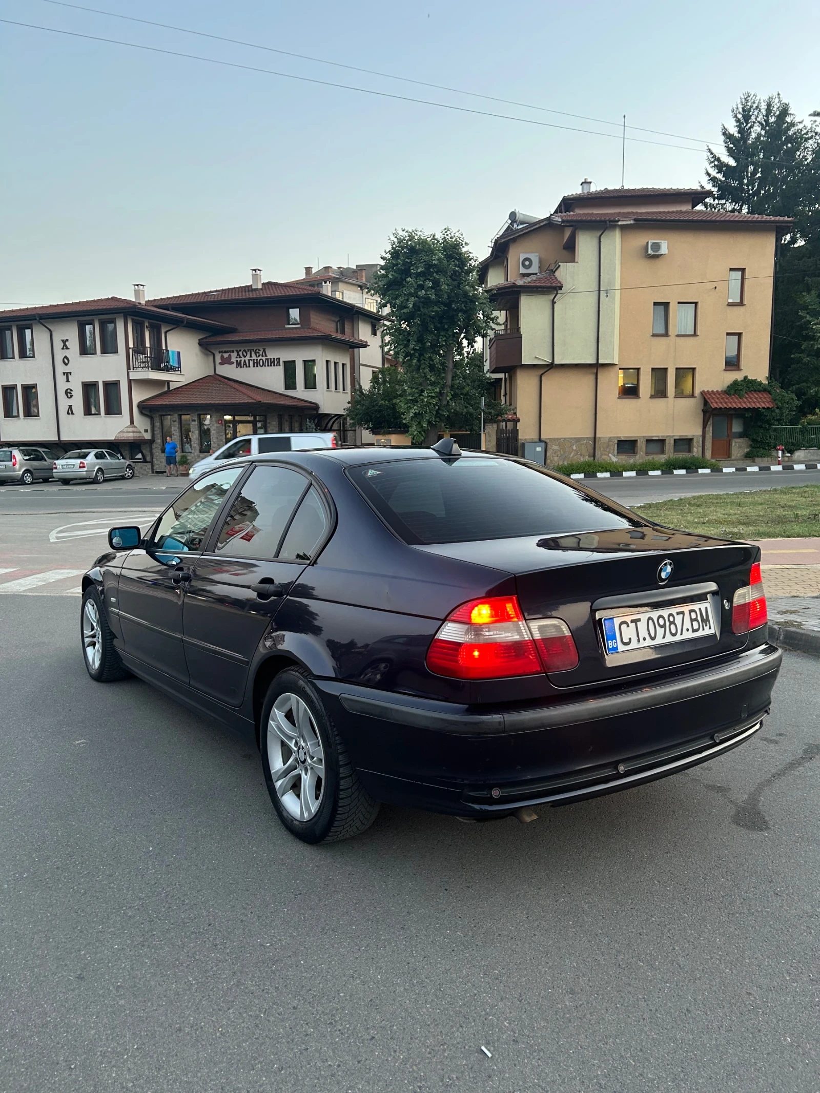 BMW 318 LPG, снимка 6 - Автомобили и джипове - 54623146