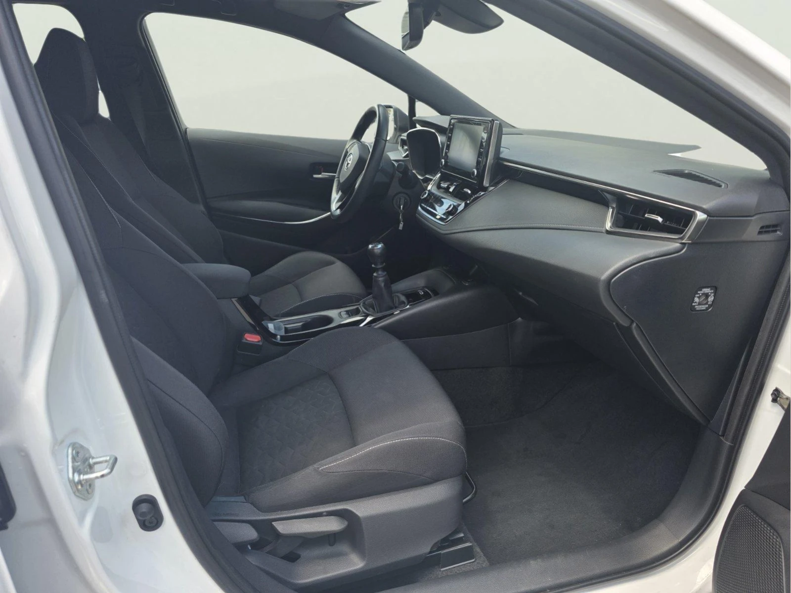 Toyota Corolla 1.2, снимка 9 - Автомобили и джипове - 54756025