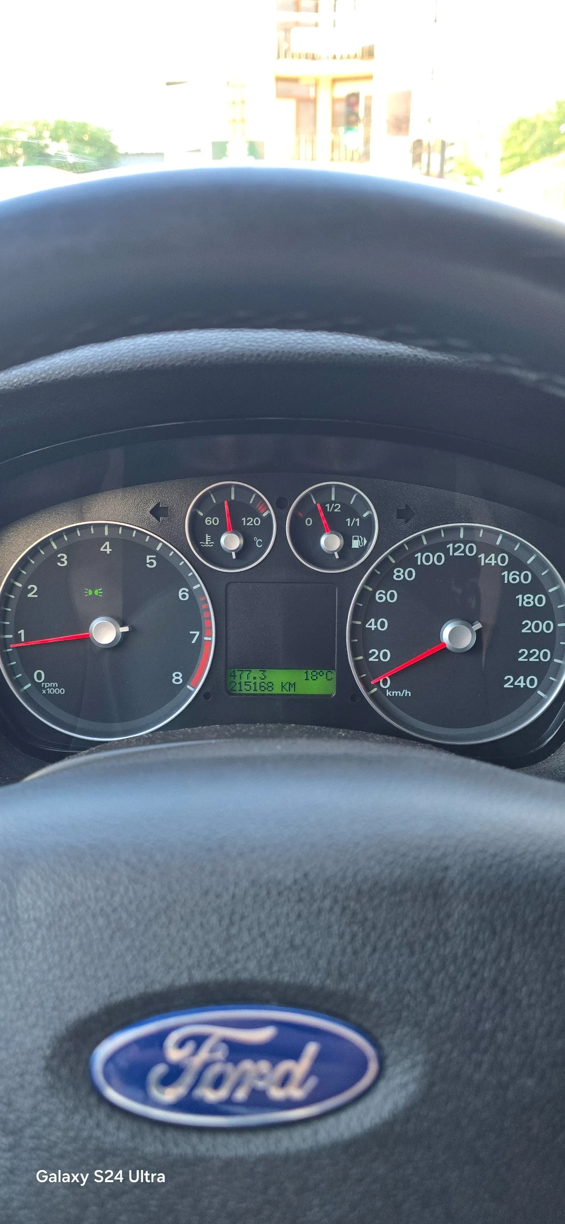 Ford Focus 1.6 Ti-VCT , снимка 8 - Автомобили и джипове - 54895520