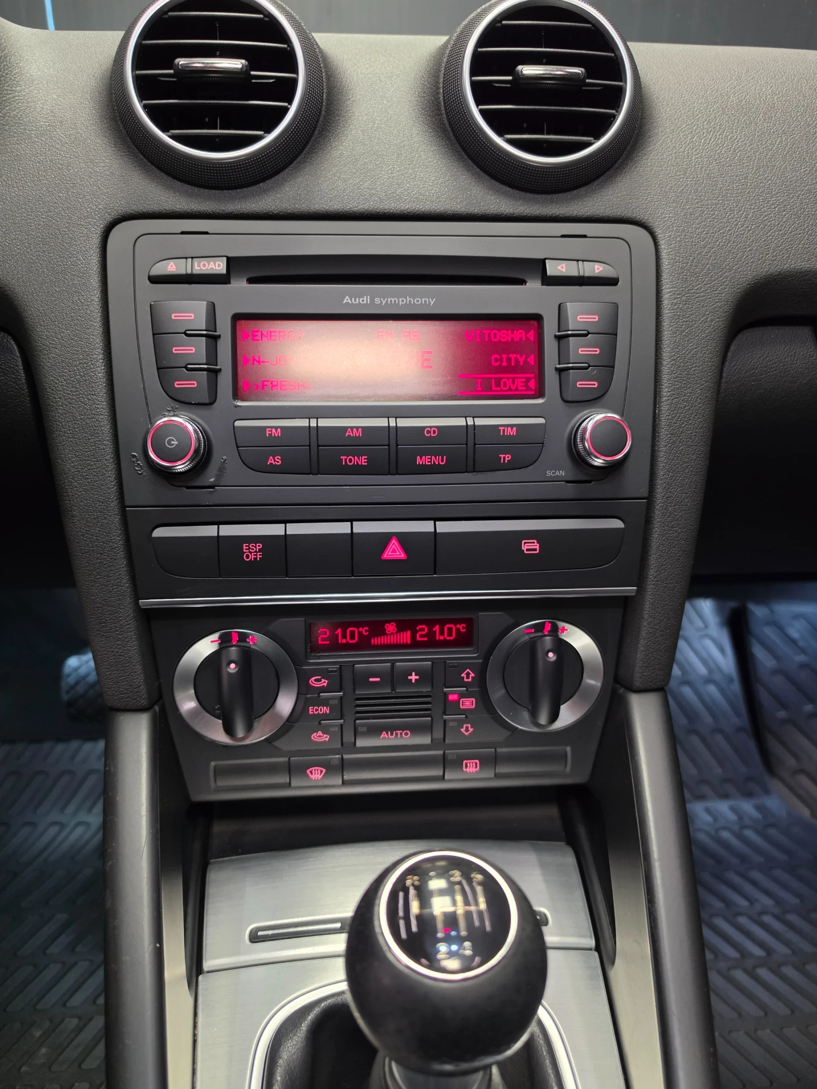 Audi A3 1.9TDI* 105к.с* S-LINE* ПАНОРАМА* ОБСЛУЖЕН* ТЕМПОМ, снимка 9 - Автомобили и джипове - 55476830