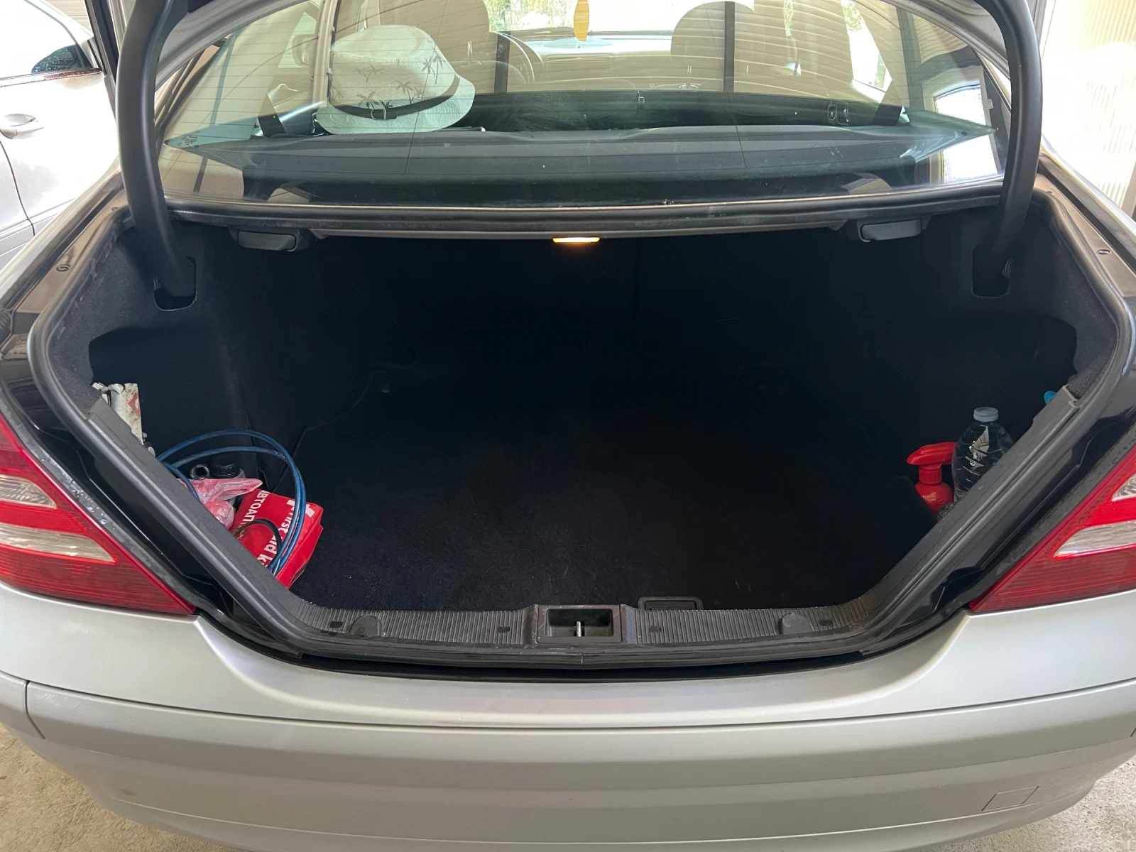 Mercedes-Benz C 220 2.2, снимка 9 - Автомобили и джипове - 55630830
