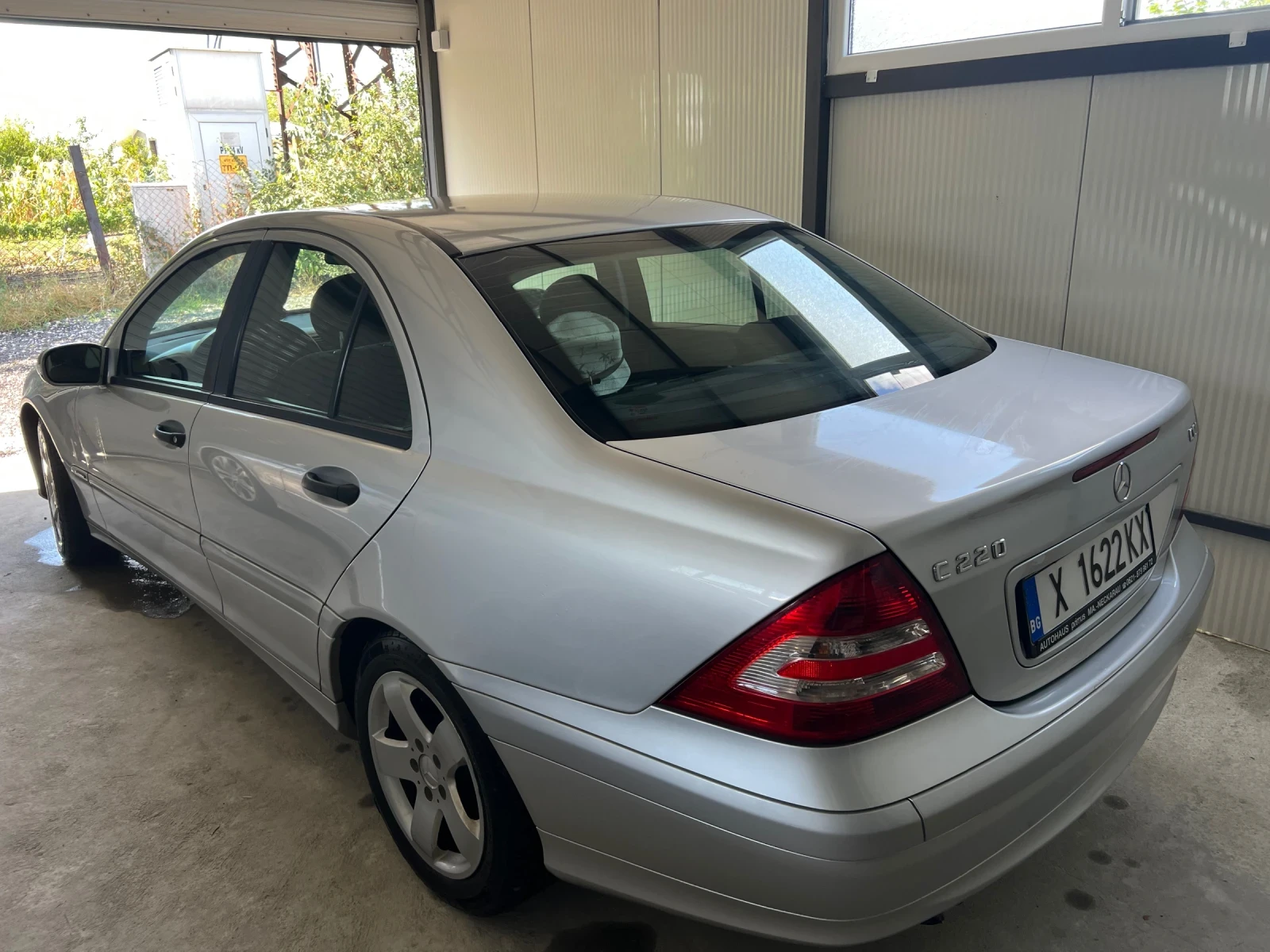 Mercedes-Benz C 220 2.2, снимка 3 - Автомобили и джипове - 55630830