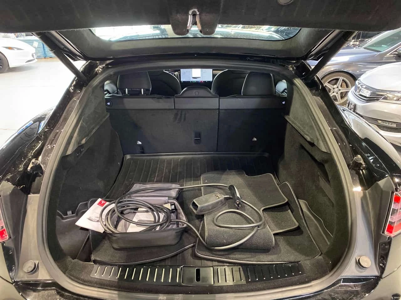 Tesla Model S * AWD * CARFAX * ОПЦИЯ ЗА ФИНАНСИРАНЕ, снимка 11 - Автомобили и джипове - 55786153