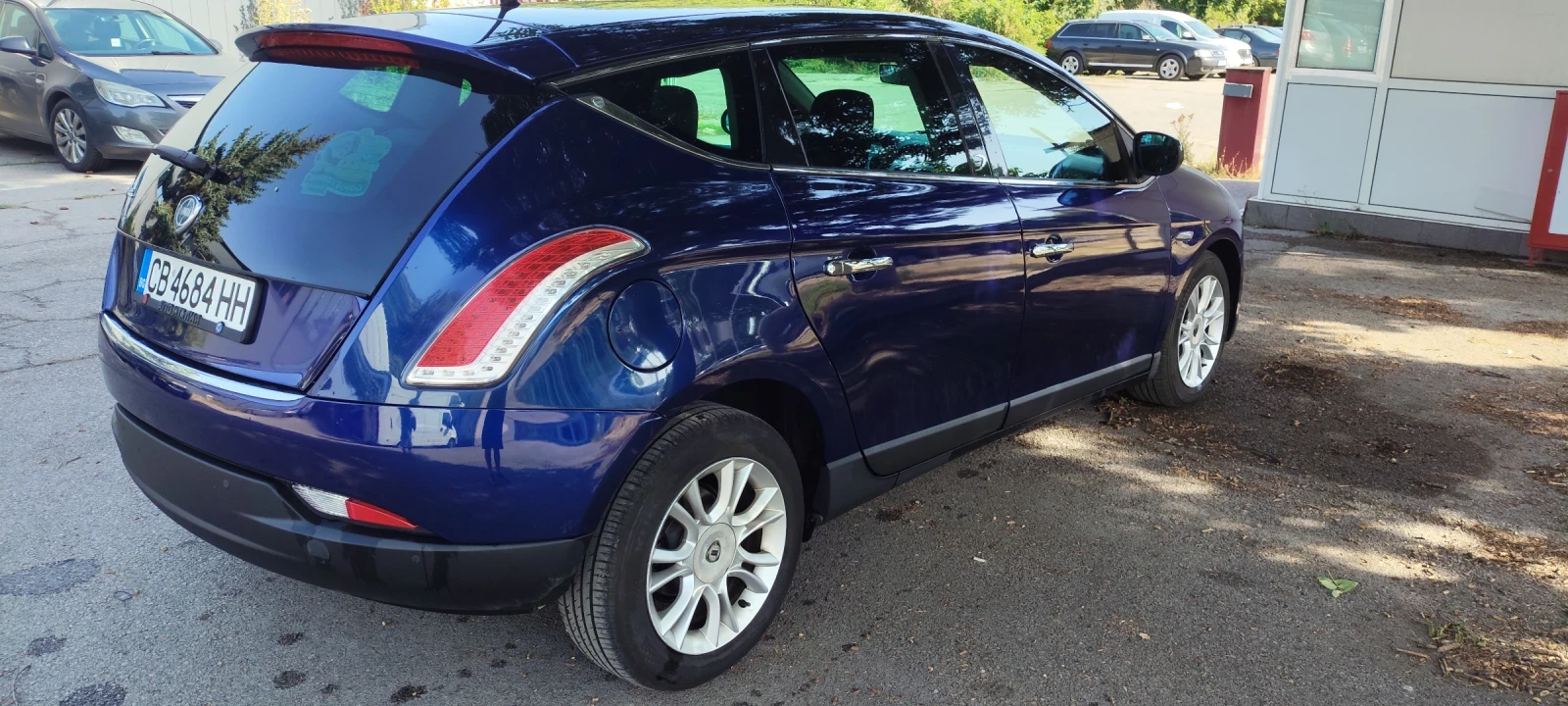 Lancia Delta 1.6 Multijet, снимка 6 - Автомобили и джипове - 55873527