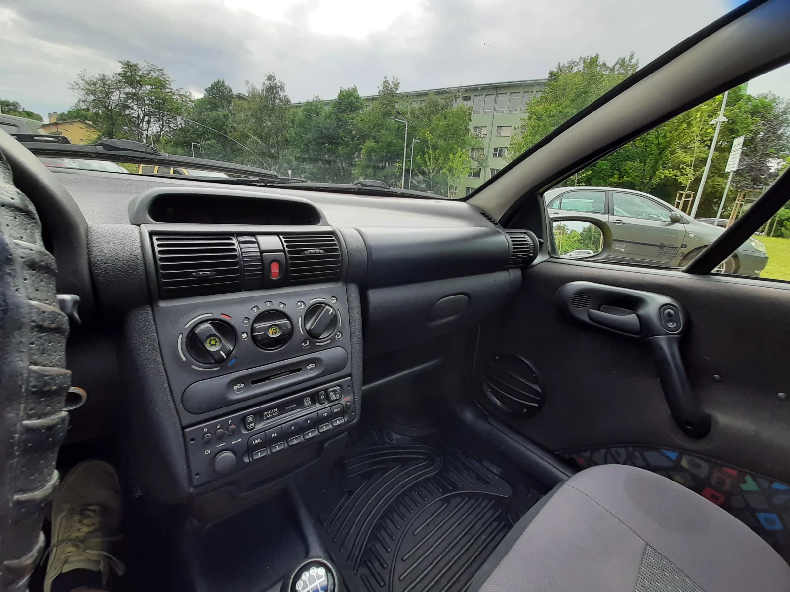 Opel Tigra, снимка 15 - Автомобили и джипове - 56374569