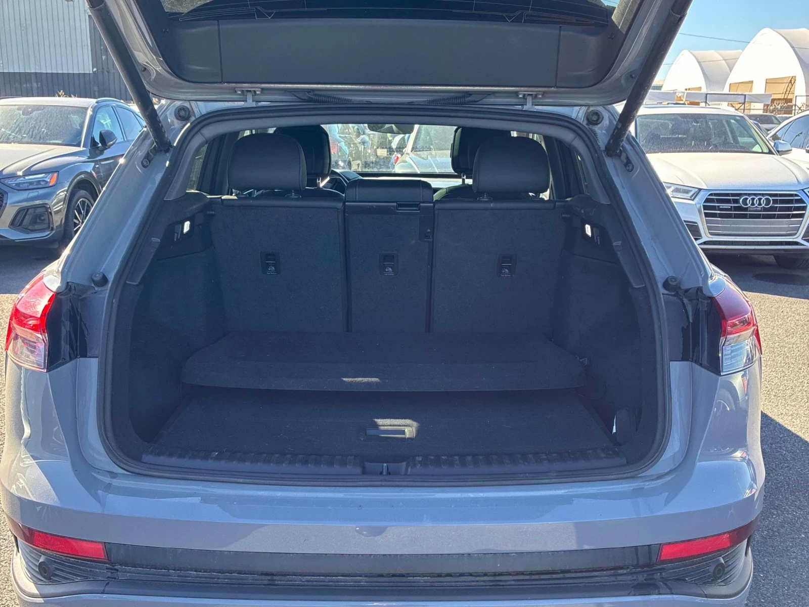 Audi E-Tron Q4 e-tron 50 quattro* 360* Pano* �������*  | Mobile.bg � ����������� 10