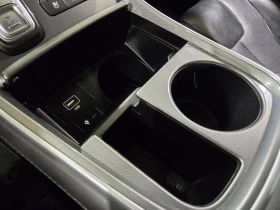 Hyundai Santa fe Ultimate Calligraphy AWD No Accident, снимка 10