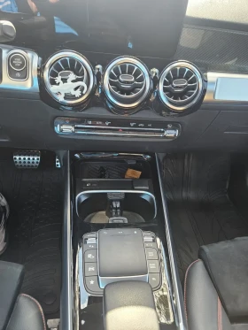 Mercedes-Benz GLB 200, снимка 12