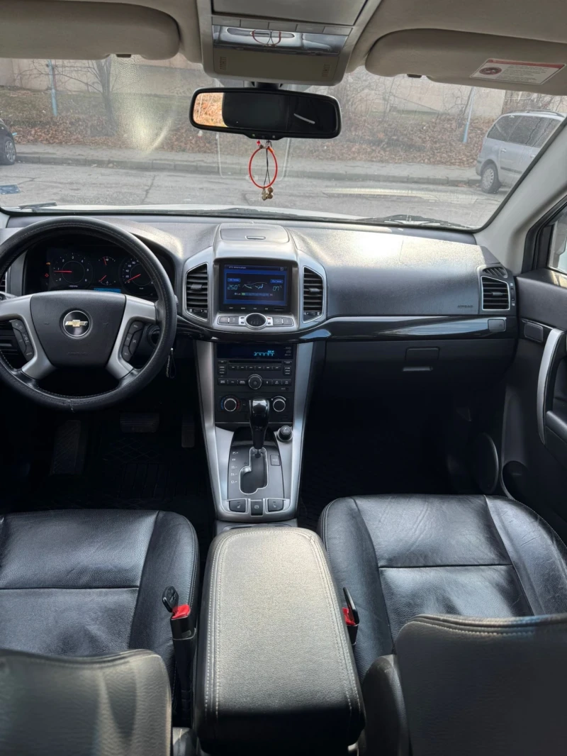 Chevrolet Captiva 2.2, снимка 7 - Автомобили и джипове - 48884857