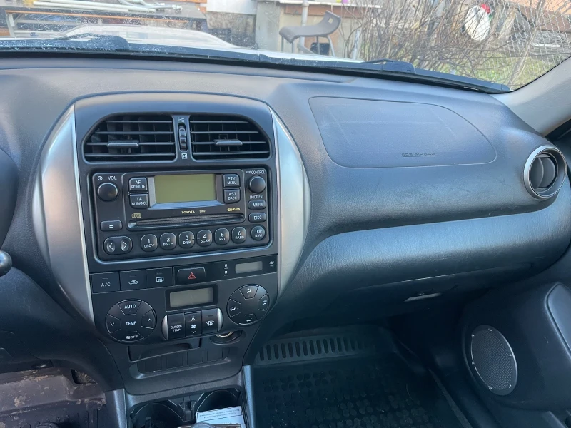 Toyota Rav4 2.0 D-4D FACE 133000 км!!!!, снимка 13 - Автомобили и джипове - 49010096