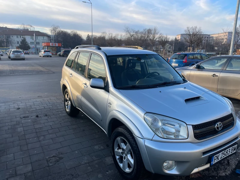 Toyota Rav4 2.0 D-4D FACE 133000 км!!!!, снимка 2 - Автомобили и джипове - 49010096