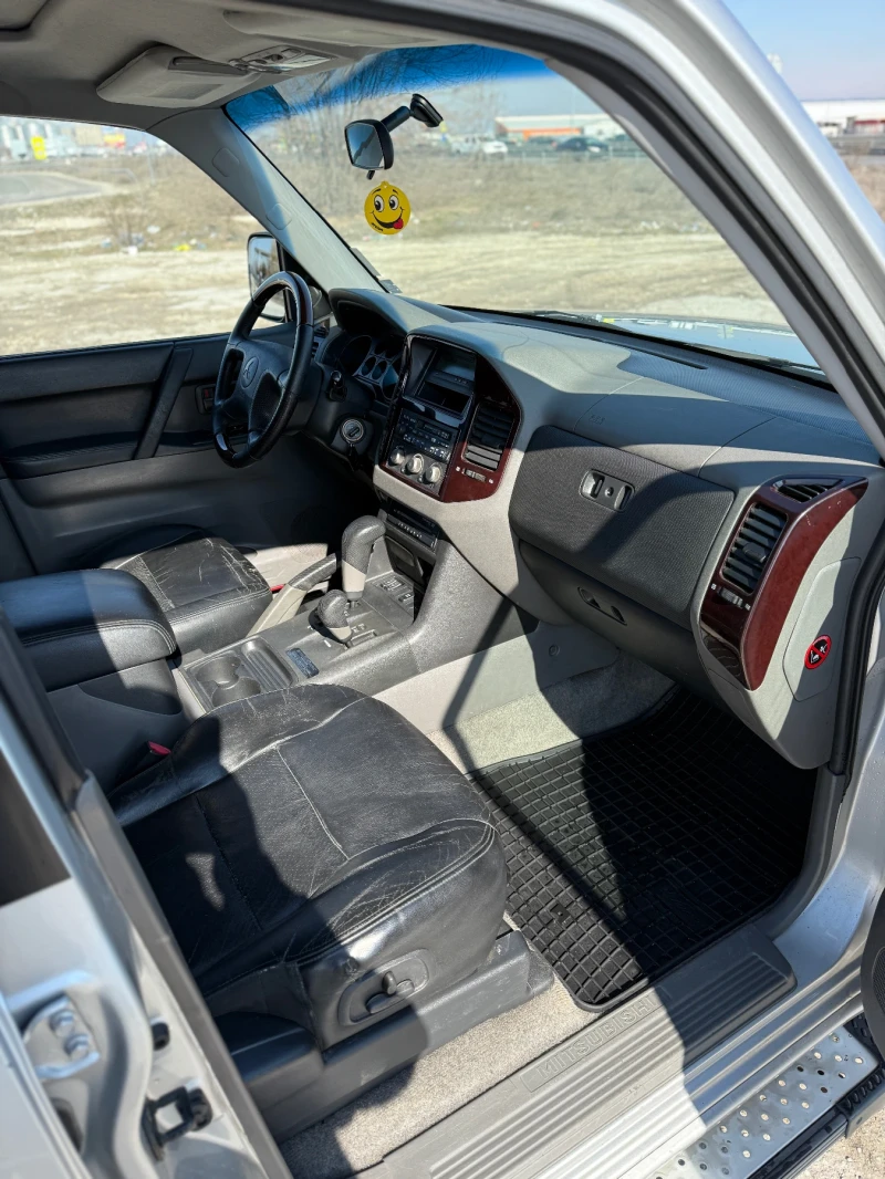 Mitsubishi Pajero DID 3.2, снимка 10 - Автомобили и джипове - 49236515