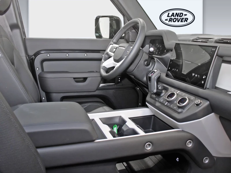 Land Rover Defender 110 D300 X-Dynamic SE, снимка 4 - Автомобили и джипове - 52292352
