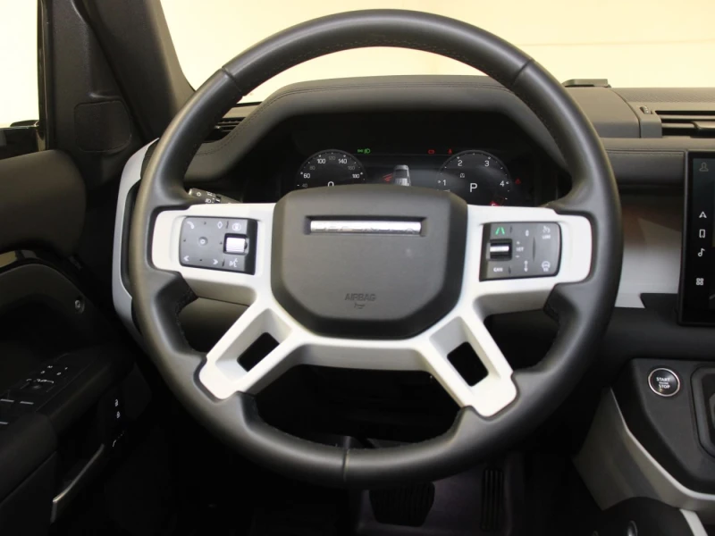 Land Rover Defender 110 D300 X-Dynamic SE, снимка 9 - Автомобили и джипове - 52292352