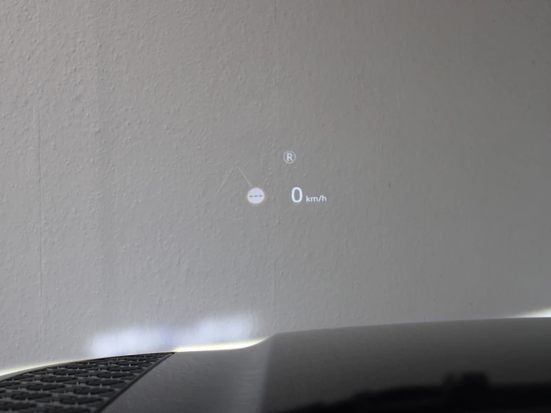 Land Rover Defender 110 D300 X-Dynamic SE, снимка 6 - Автомобили и джипове - 52292352