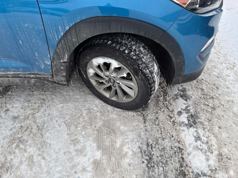 Hyundai Tucson * Luxury * CARFAX * БЕЗ ПЪРВОНАЧАЛНА ВНОСКА, снимка 7 - Автомобили и джипове - 53277913