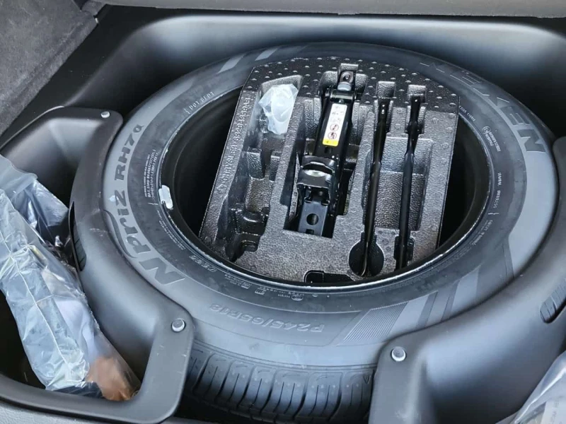 Jeep Grand cherokee LAREDO / ДВА КЛЮЧА / ОТ ПРЕДСТАВИТЕЛСТВО, снимка 14 - Автомобили и джипове - 53506657