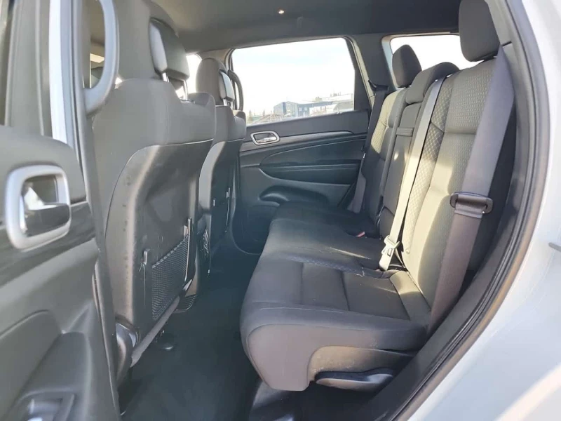 Jeep Grand cherokee LAREDO / ДВА КЛЮЧА / ОТ ПРЕДСТАВИТЕЛСТВО, снимка 12 - Автомобили и джипове - 53506657