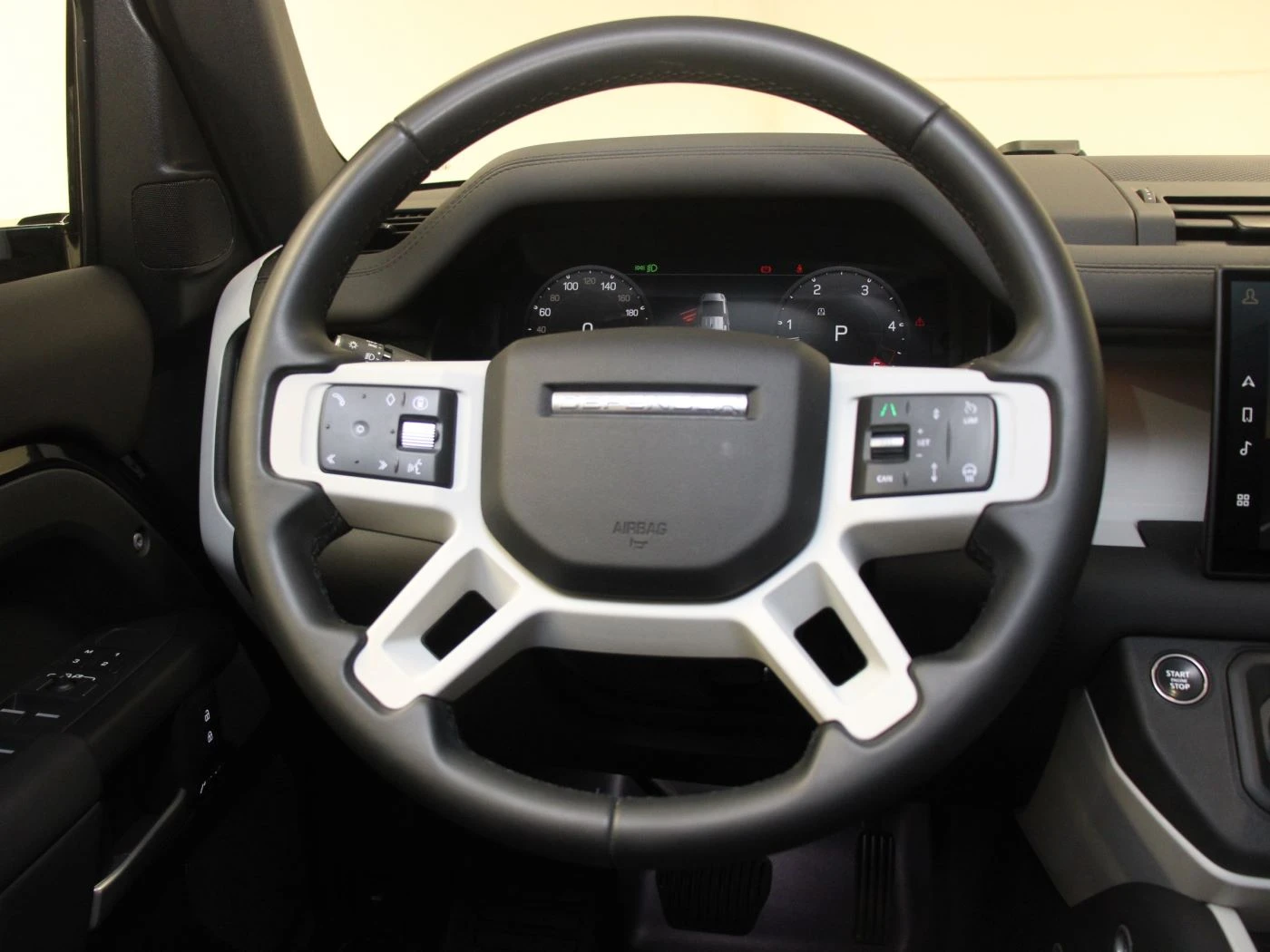 Land Rover Defender 110 D300 X-Dynamic SE | Mobile.bg   9