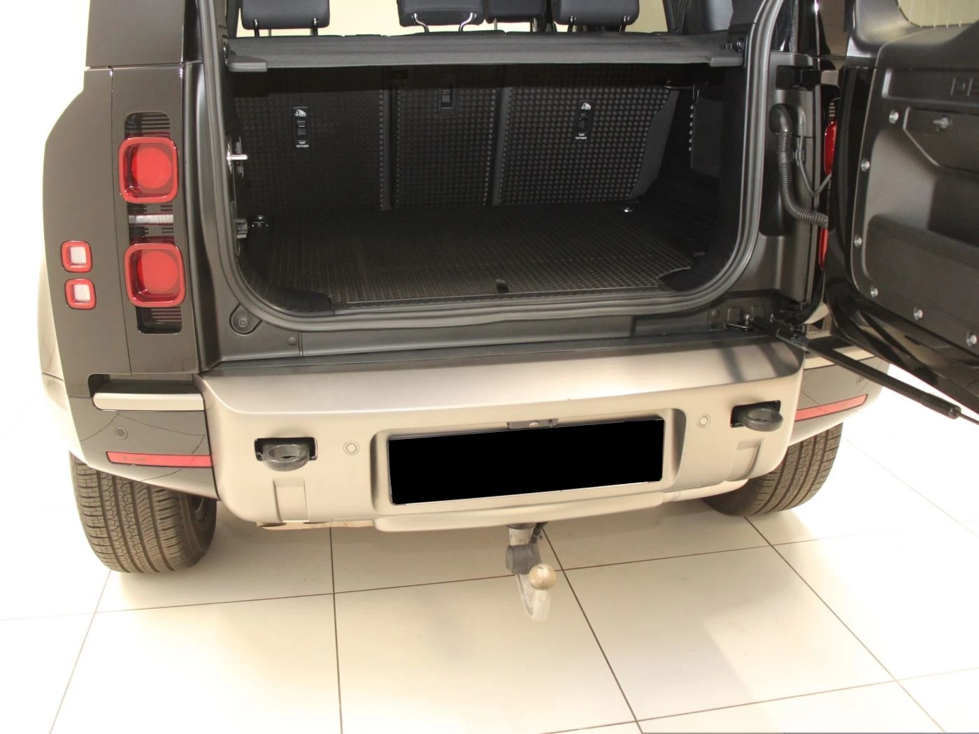 Land Rover Defender 110 D300 X-Dynamic SE | Mobile.bg   13