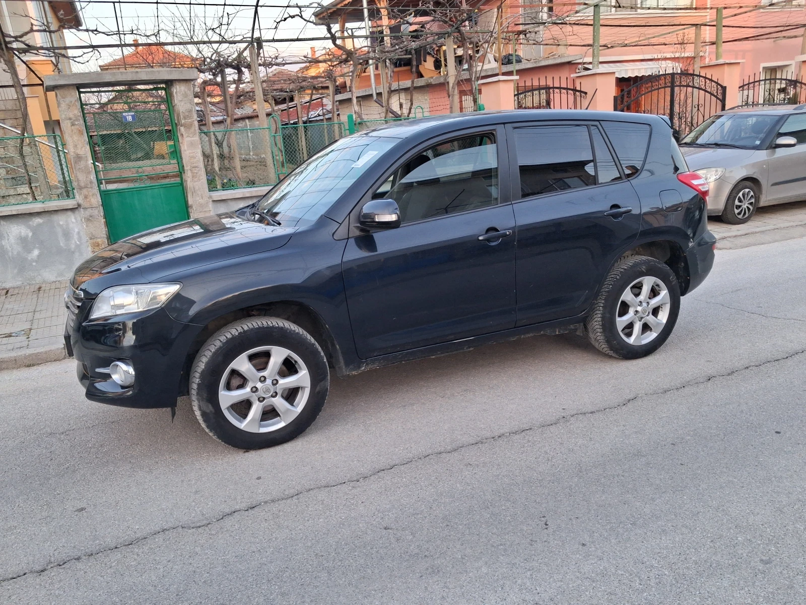 Toyota Rav4 2.2D4D ���� �������� | Mobile.bg � ����������� 4
