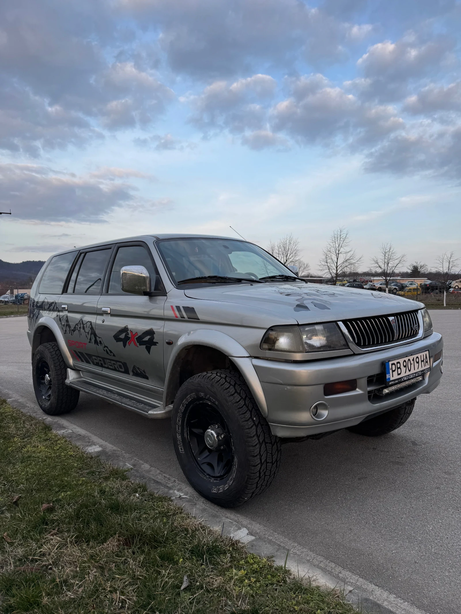 Mitsubishi Pajero sport, снимка 2 - Автомобили и джипове - 53993994