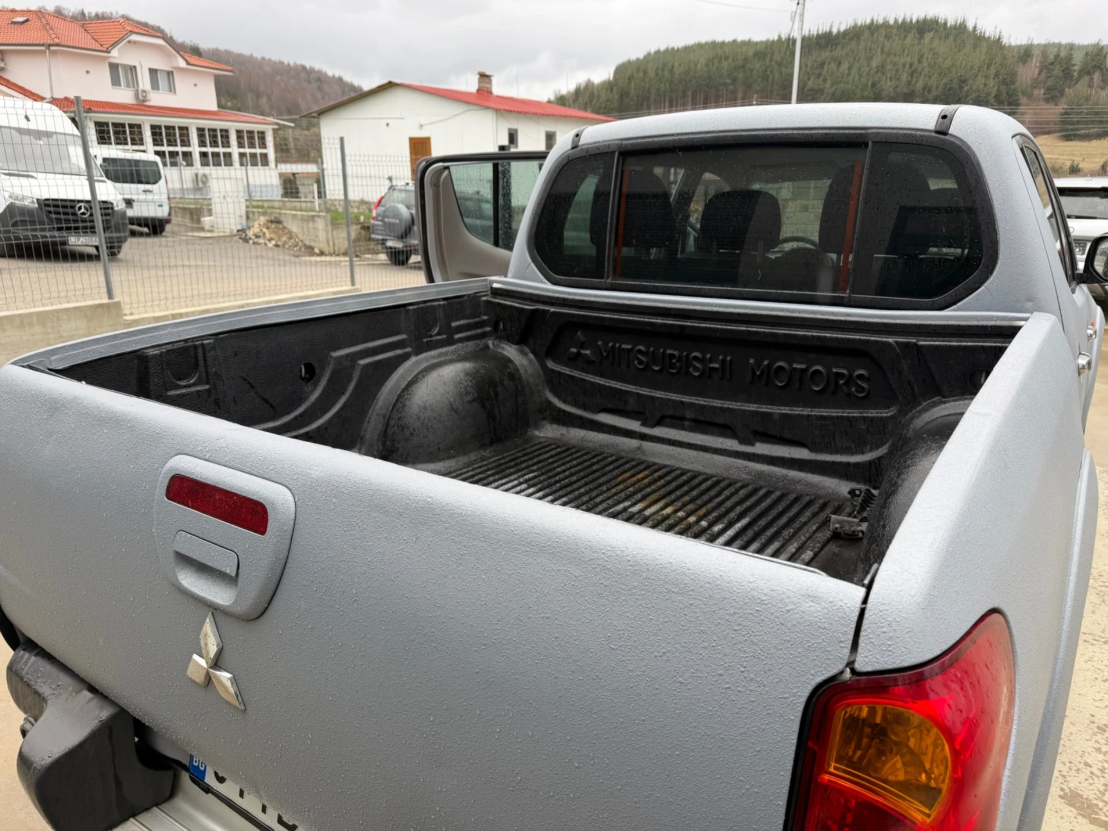 Mitsubishi L200 2.5  136 | Mobile.bg � ����������� 13