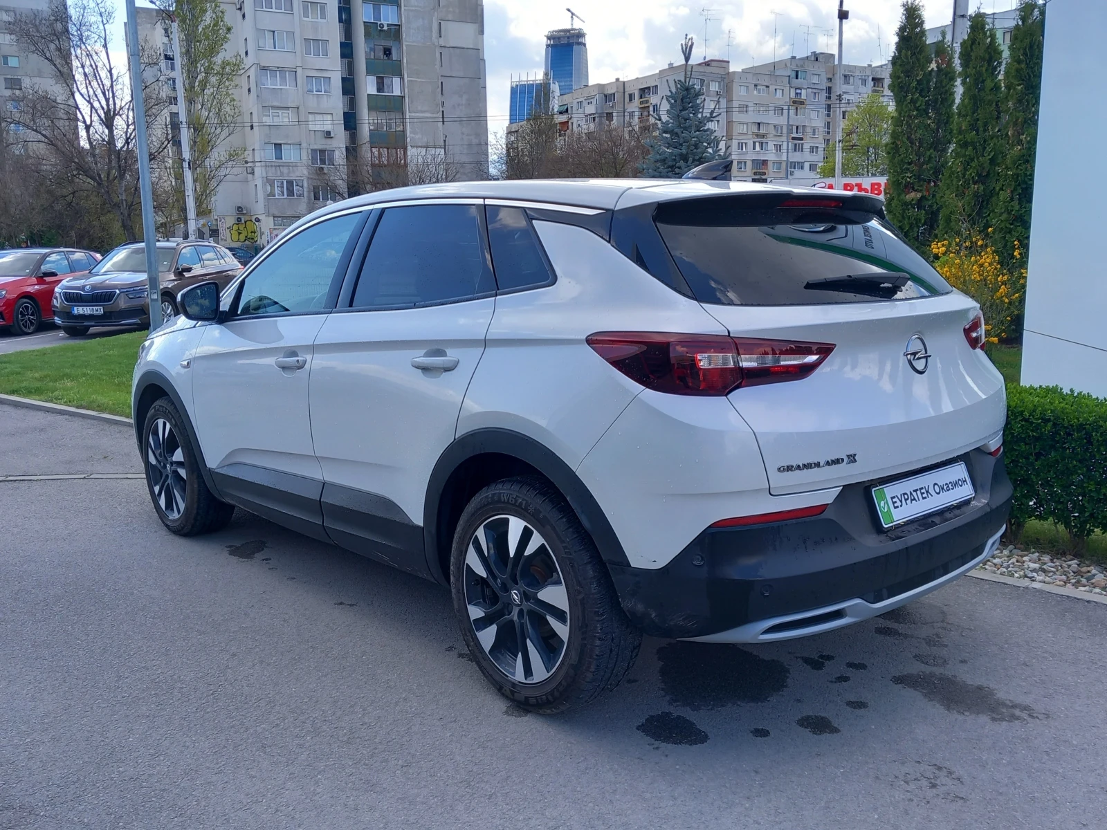 Opel Grandland 1.2i Automatic/ Гаранция, снимка 4 - Автомобили и джипове - 54363917