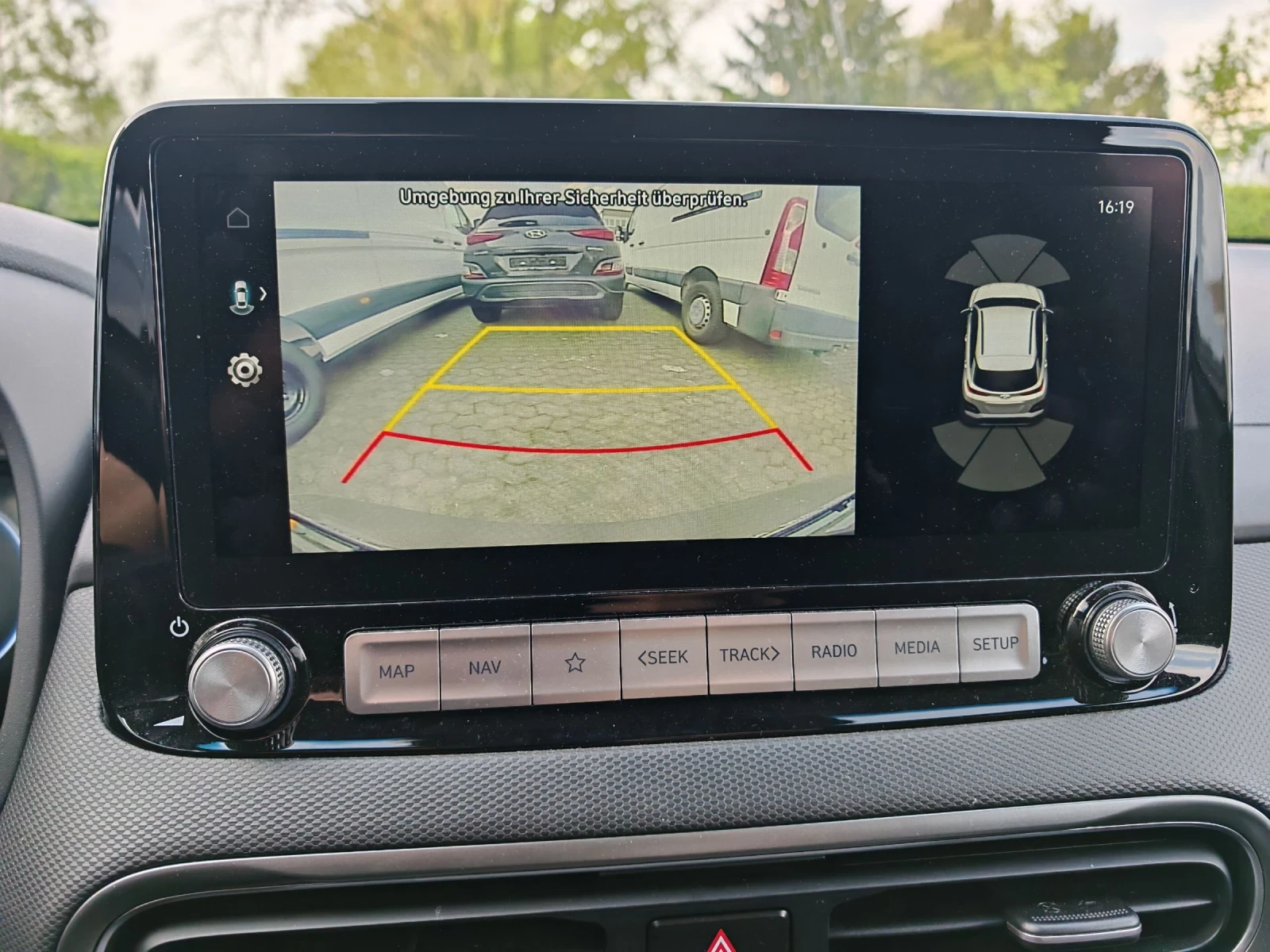 Hyundai Kona 64kWh Trend LED KRELL термопомпа, снимка 9 - Автомобили и джипове - 54573798