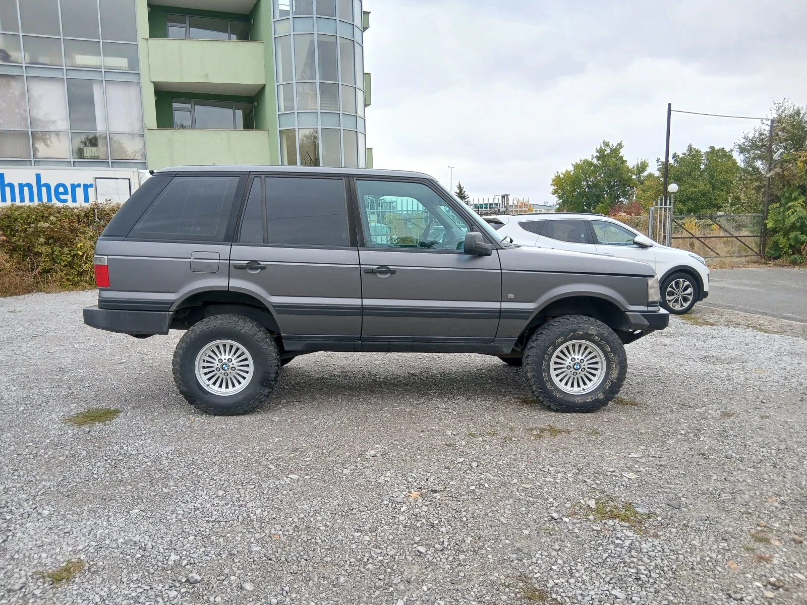 Land Rover Range rover 2.5 DSE, снимка 8 - Автомобили и джипове - 56494944