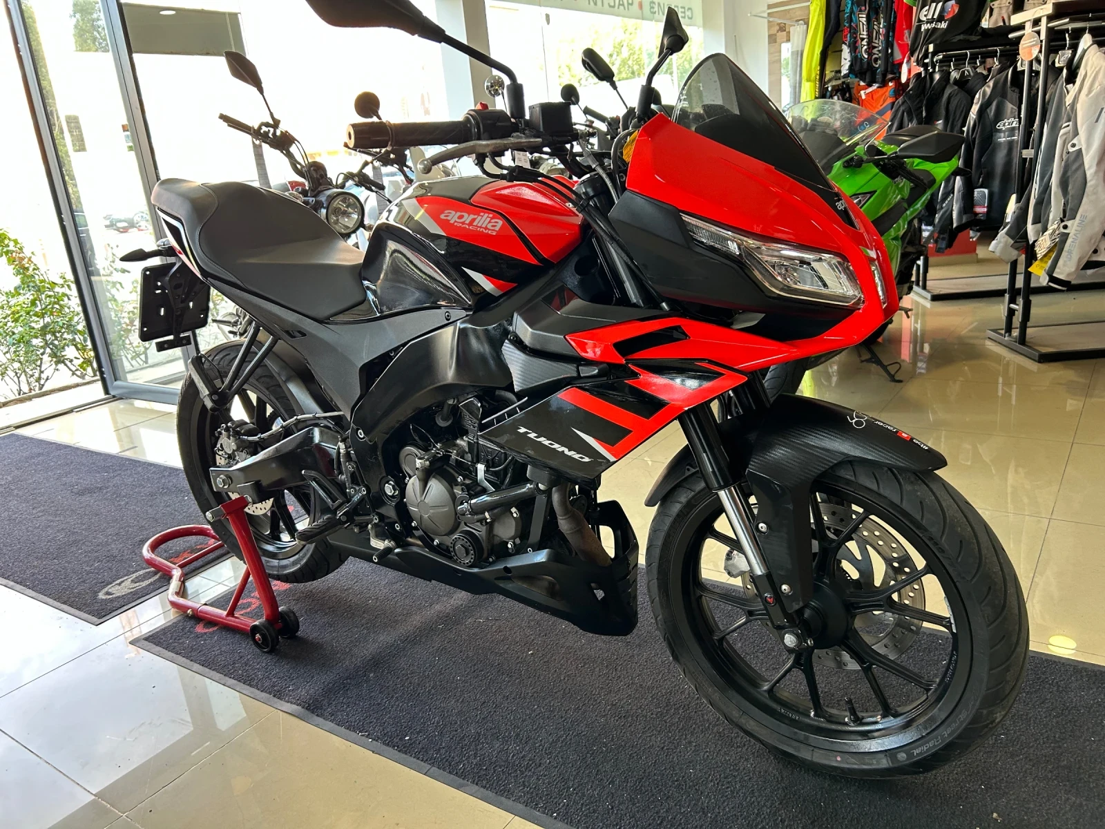 Aprilia Tuono TUONO 125 - изображение 3