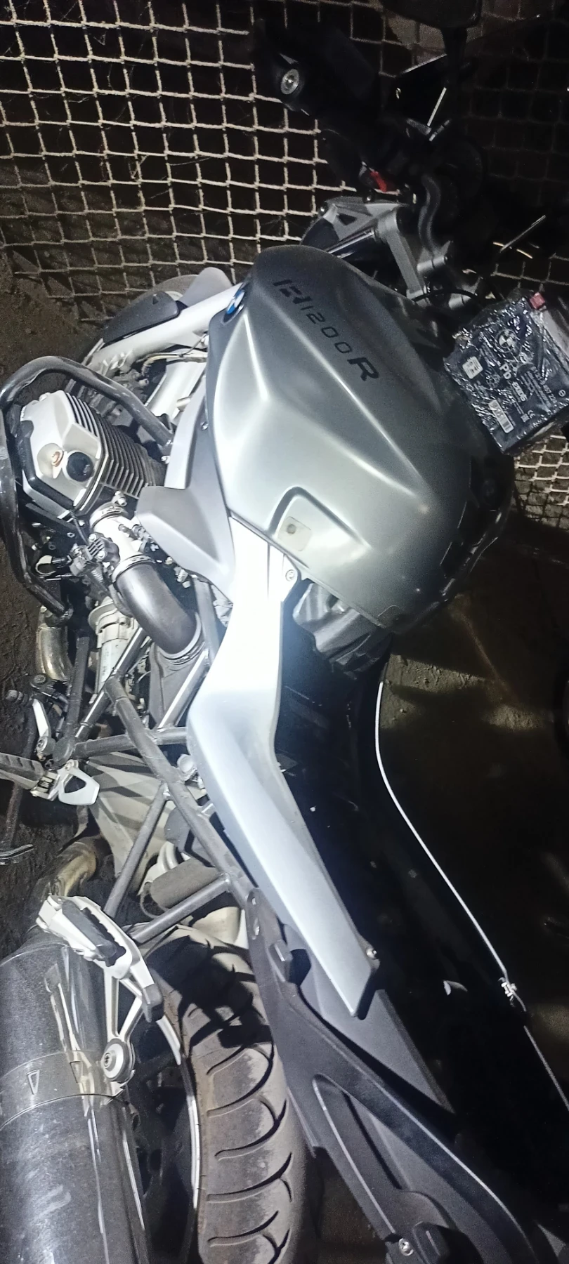 BMW R R1200R - изображение 4