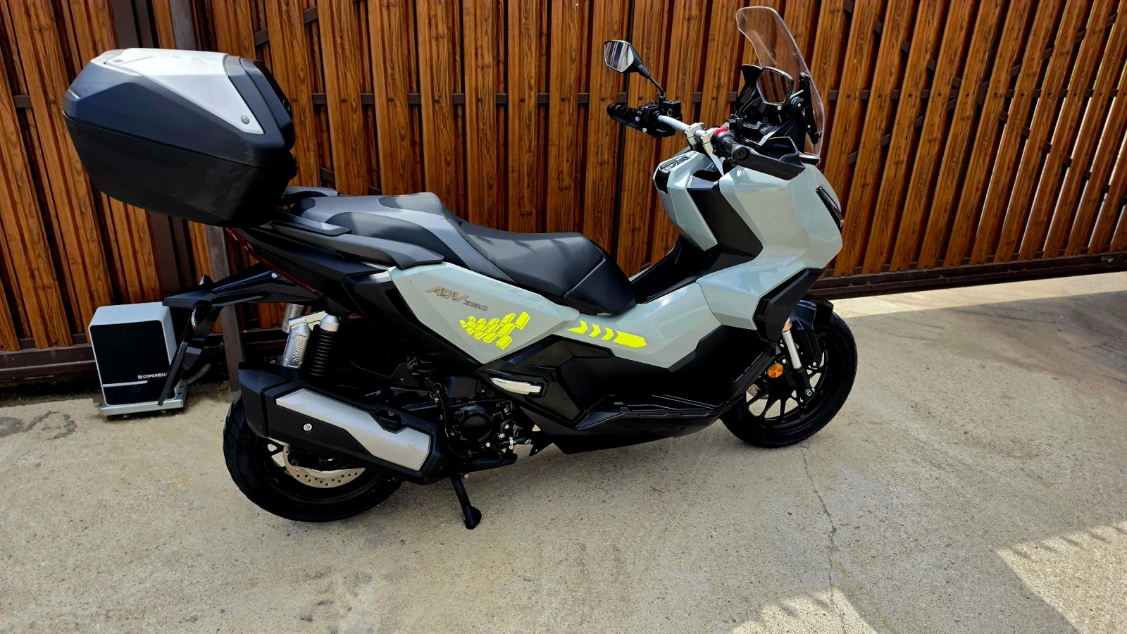 Honda X-ADV 350 TCS ABS TOP, снимка 2 - Мотоциклети и мототехника - 55428426