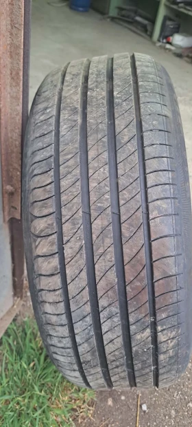 Гуми Летни 235/45R20, снимка 1
