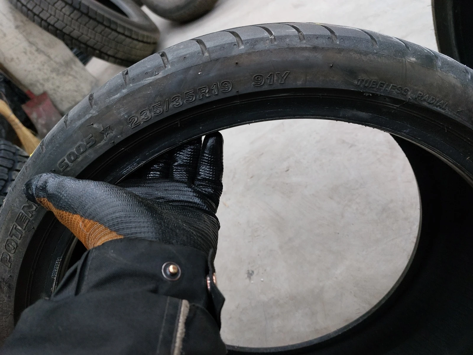  235/35R19 | Mobile.bg   8