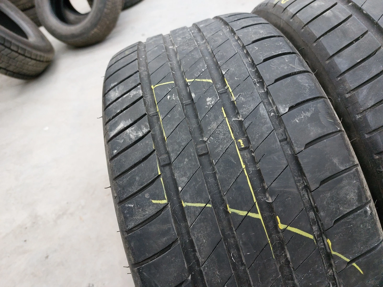  235/35R19 | Mobile.bg   5