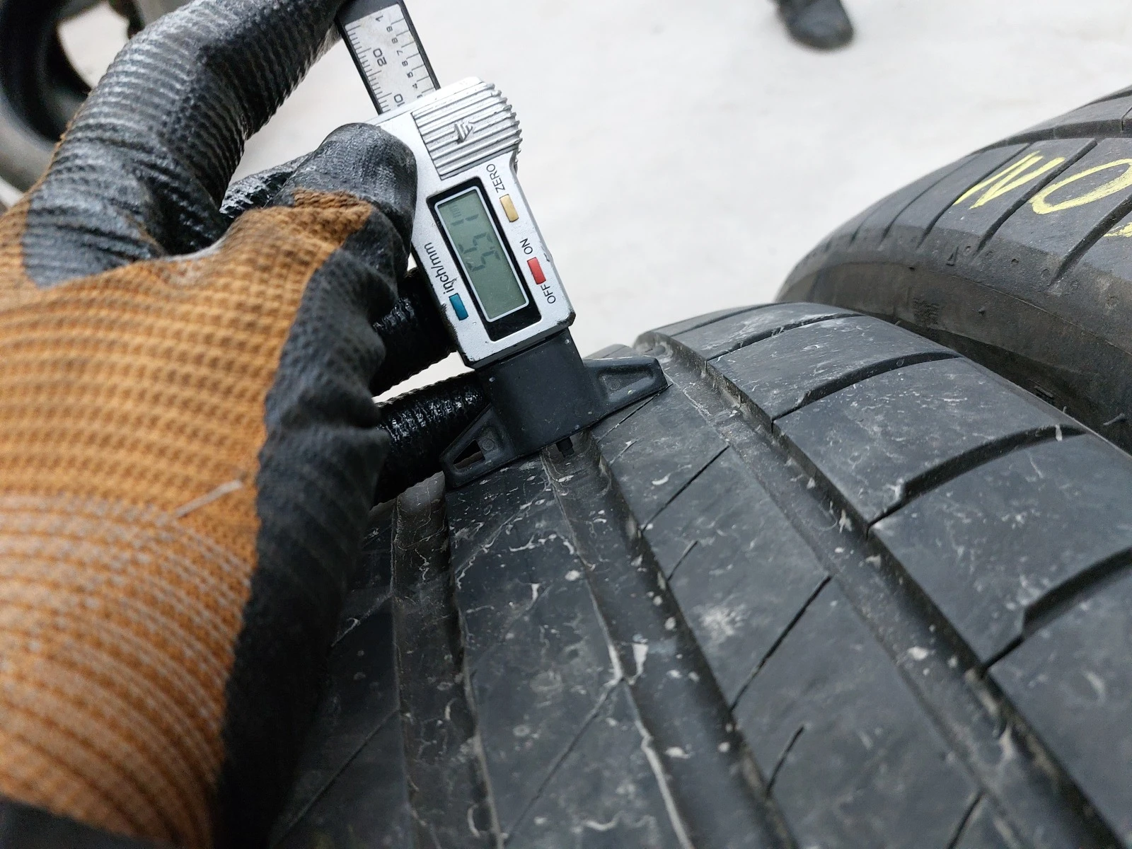  235/35R19 | Mobile.bg   4