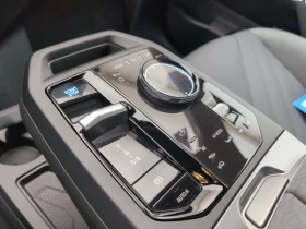 BMW iX M70* XDRIVE* FACELIFT* SKY LOUNGE* B&W* ГАРАНЦИЯ, снимка 8