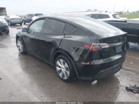 Tesla Model Y LONG RANGE* DUAL MOTOR* КОЖА* ПОДГРЕВ* ПАНОРАМА* , снимка 3