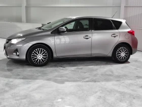     Toyota Auris 1.6i