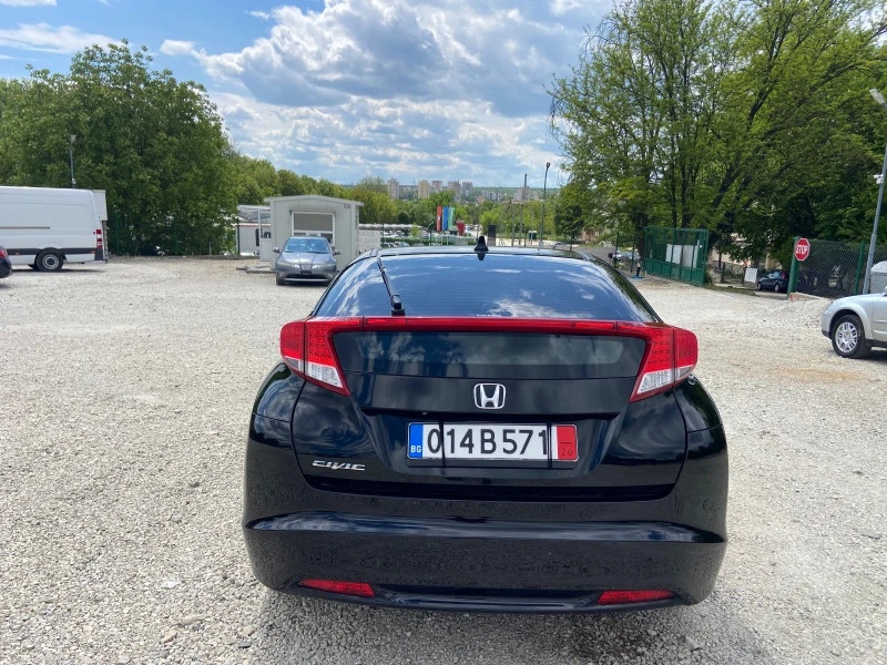 Honda Civic 1.8 СПОРТ Автомат Швейцария Топ Като Нова, снимка 12 - Автомобили и джипове - 45395333