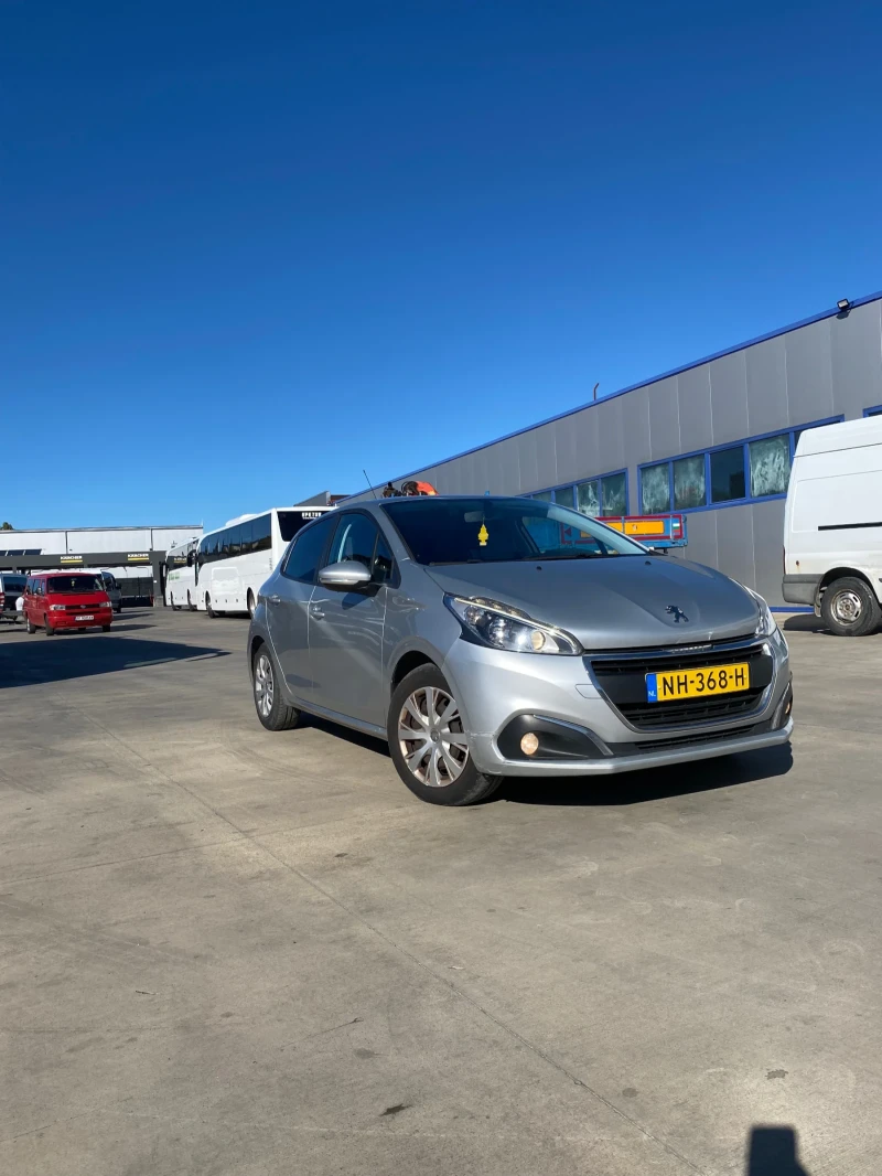 Peugeot 208 1.6 HDI NAVI KLIMA EVRO 6 , снимка 1 - Автомобили и джипове - 48382069