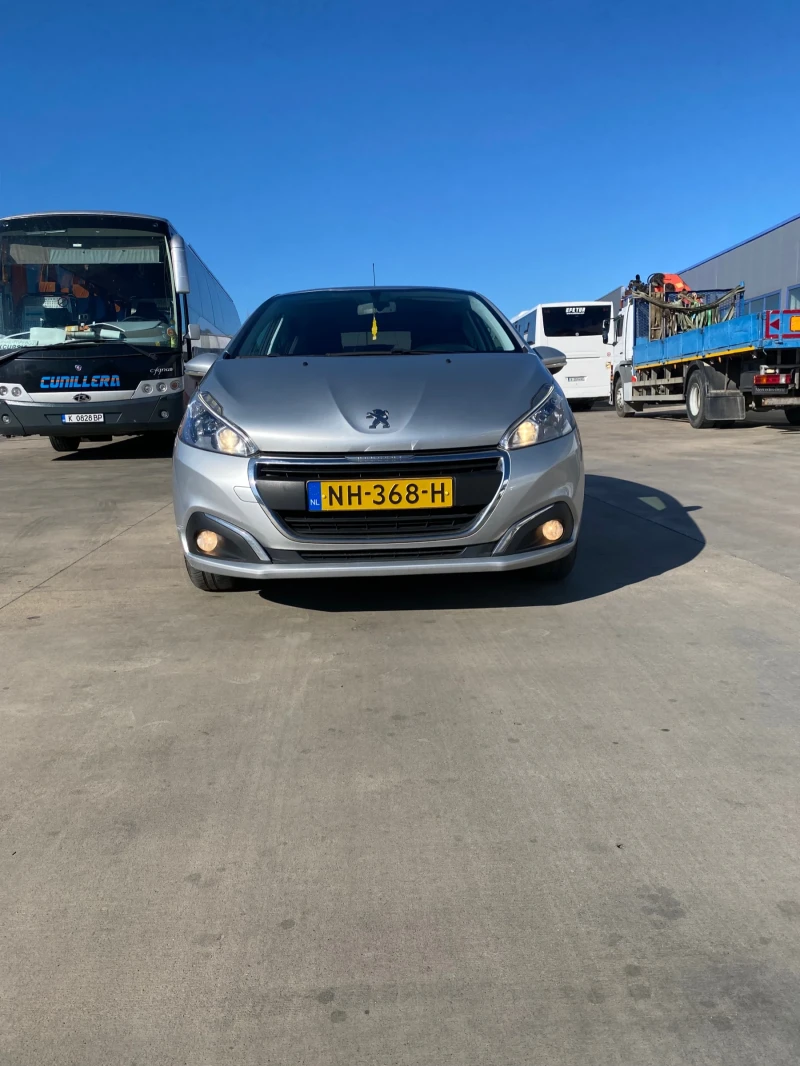 Peugeot 208 1.6 HDI NAVI KLIMA EVRO 6 , снимка 7 - Автомобили и джипове - 48382069