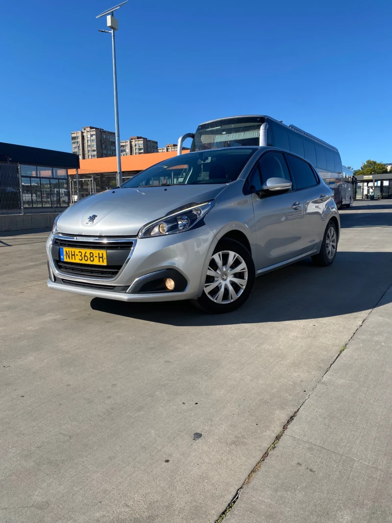 Peugeot 208 1.6 HDI NAVI KLIMA EVRO 6 , снимка 3 - Автомобили и джипове - 48382069