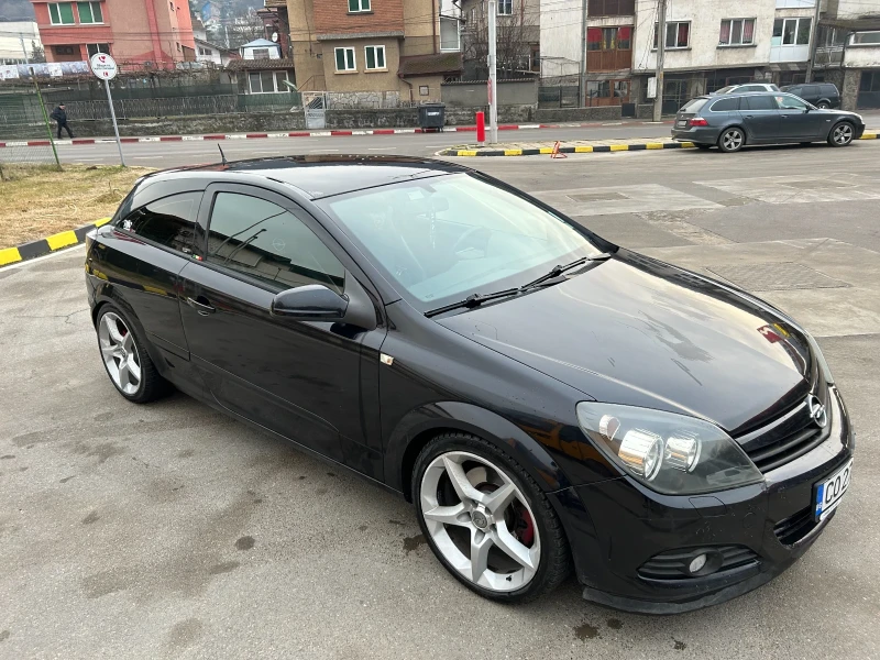 Opel Astra Gtc 1.9, снимка 9 - Автомобили и джипове - 48593487