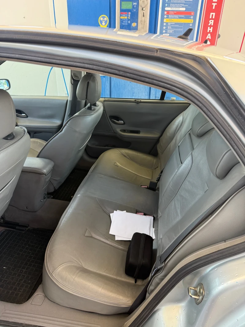 Renault Laguna, снимка 4 - Автомобили и джипове - 52383943