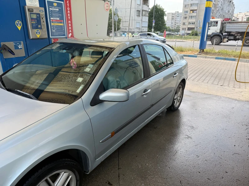 Renault Laguna, снимка 2 - Автомобили и джипове - 52383943