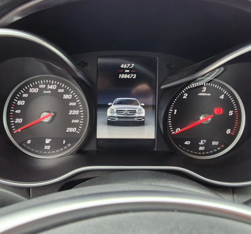 Mercedes-Benz C 220 AMG, снимка 9 - Автомобили и джипове - 51888564
