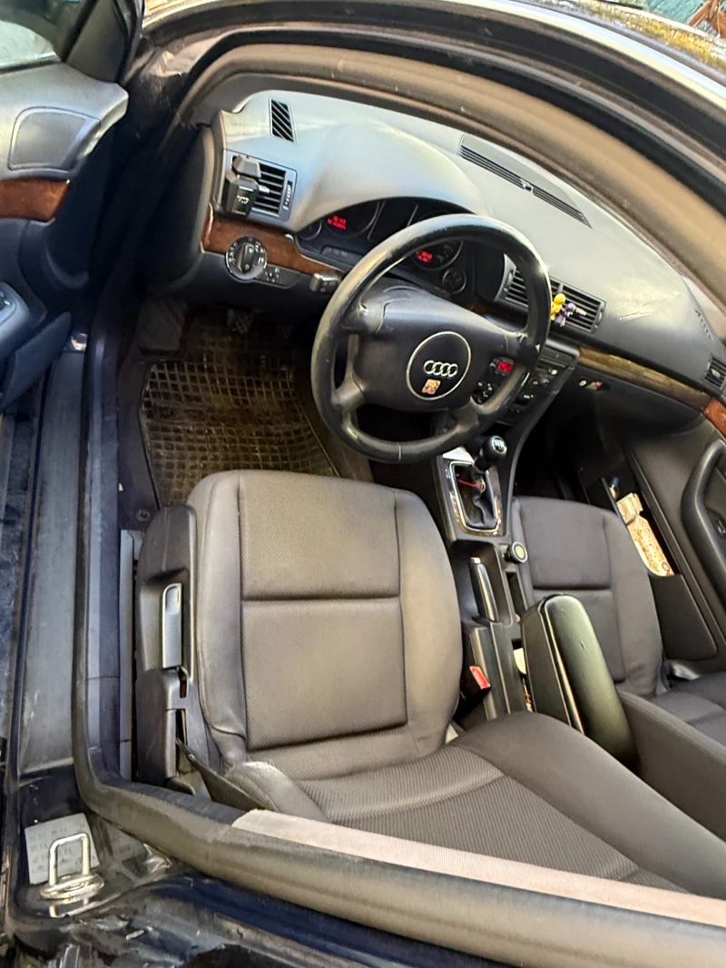 Audi A4 Дизел , снимка 4 - Автомобили и джипове - 52721495